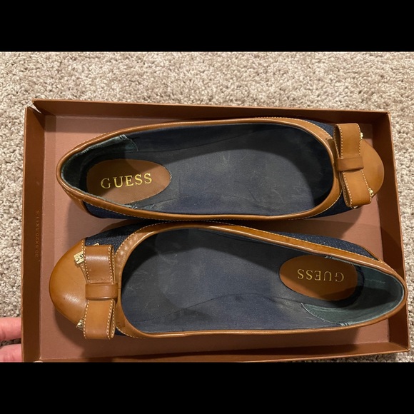 Shoes - Picture 4 of 4